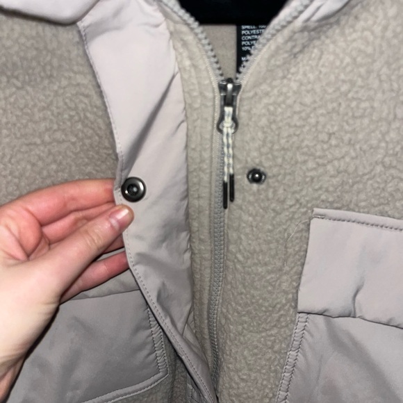 Vuori Utility Sherpa Jacket - Picture 6 of 9